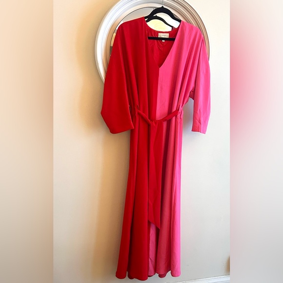 Tuckernuck India Hicks Scarlet Medium Hot Pink Madame G Colorblock Caftan - Picture 2 of 8